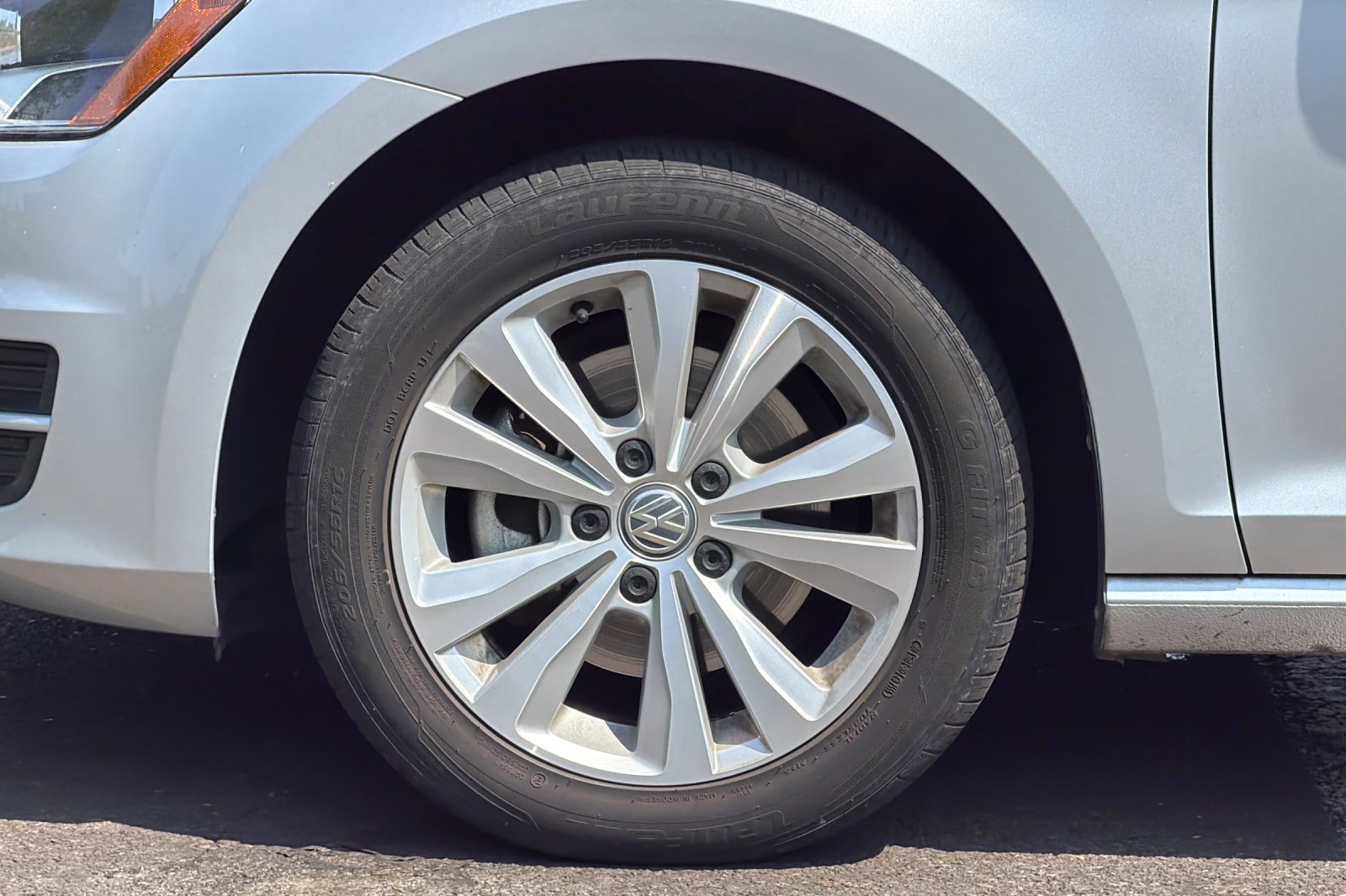 Used 2017 Silver Volkswagen S image 24
