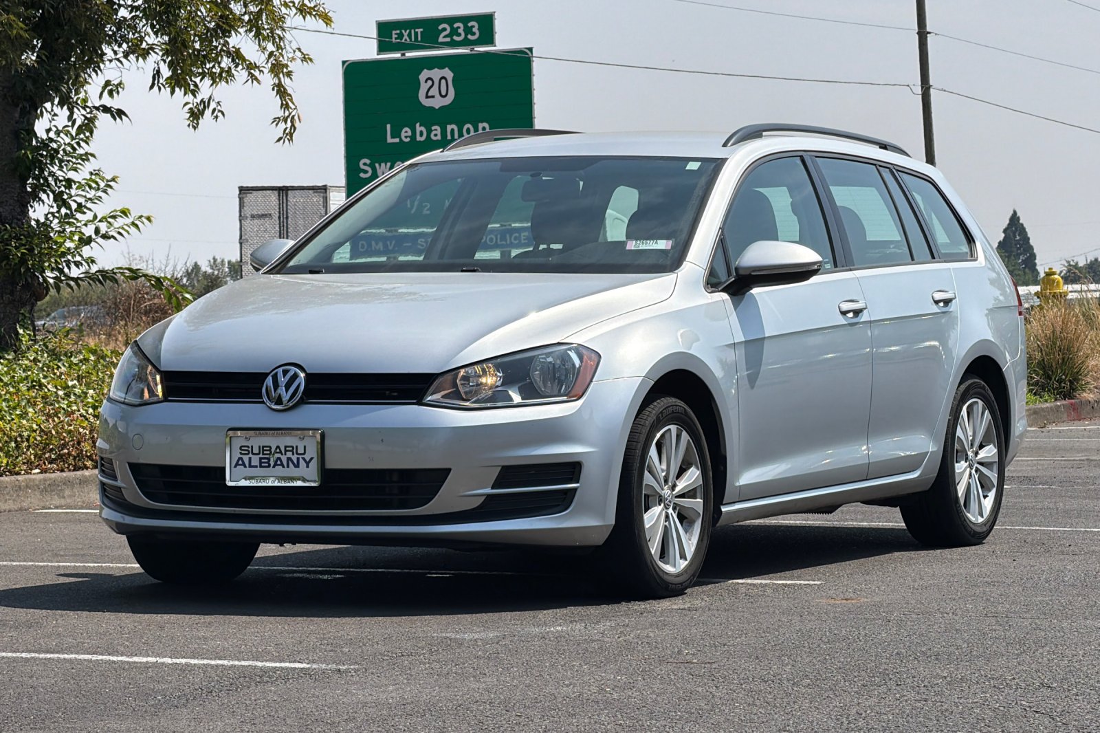 Used 2017 Silver Volkswagen S image 8