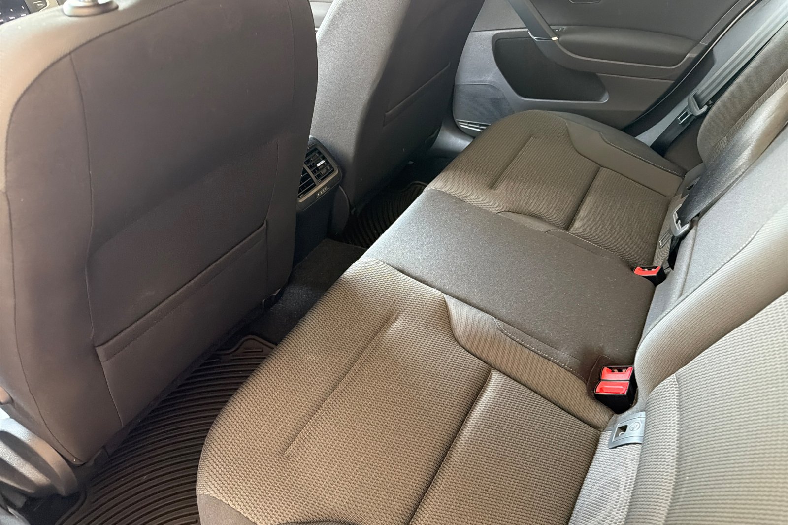 Used 2017 Silver Volkswagen S image 12