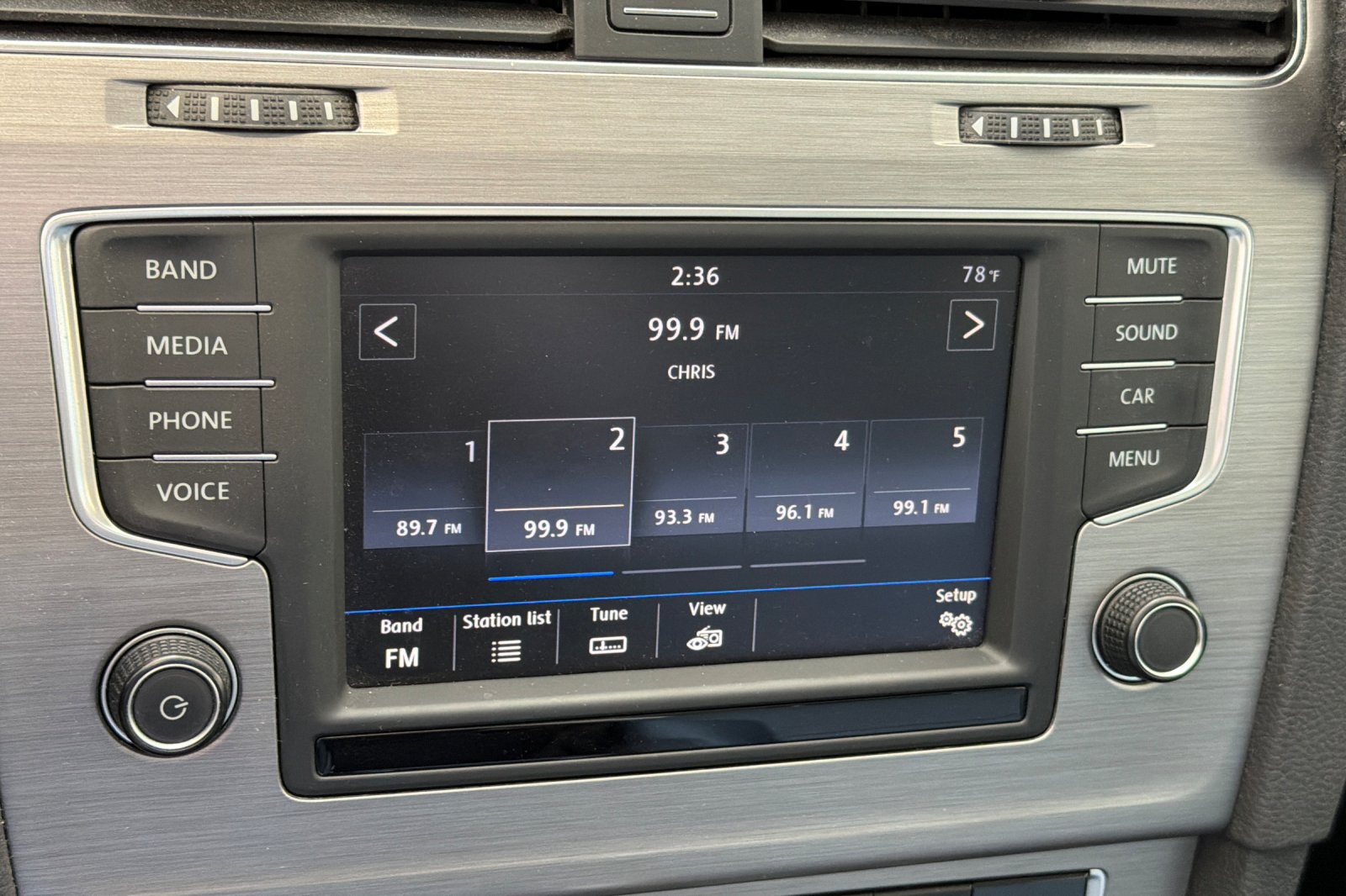 Used 2017 Silver Volkswagen S image 18