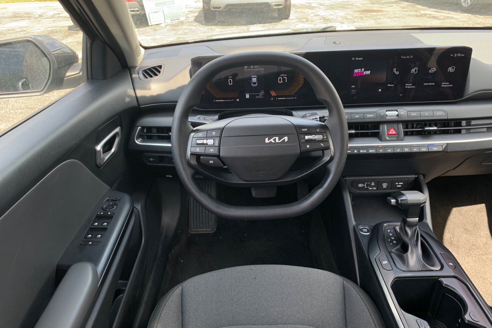 Photo 16