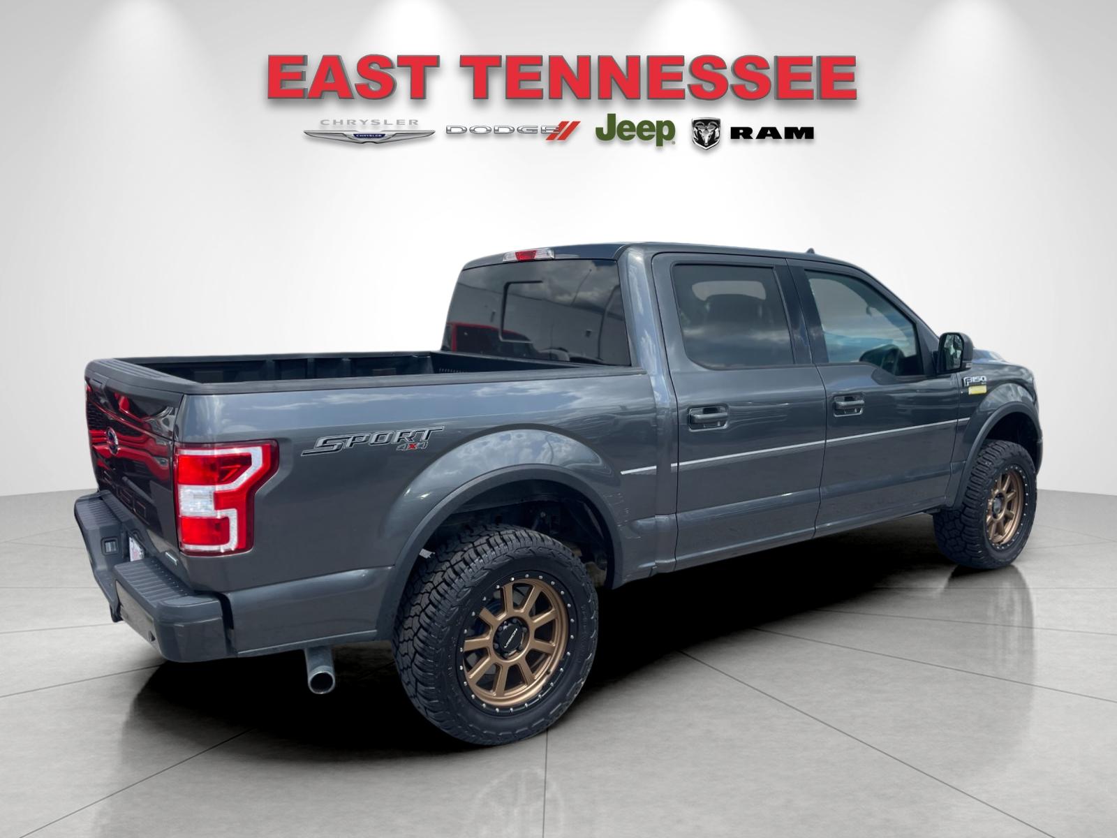 Used 2020 Gray Ford XLT image 3