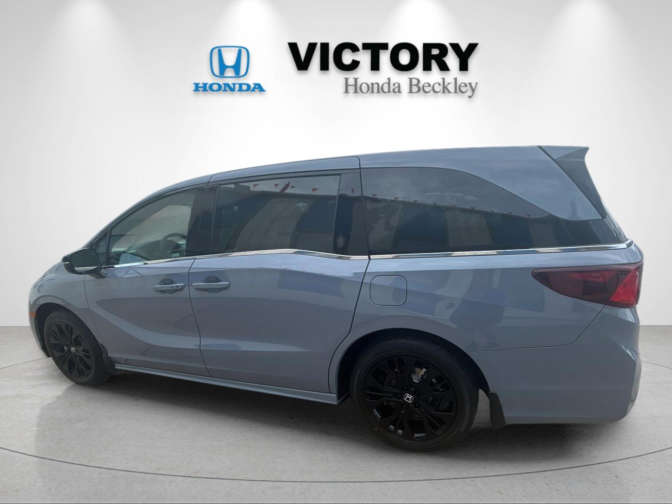 New 2026 Sonic Gray Pearl Honda Sport-L image 3