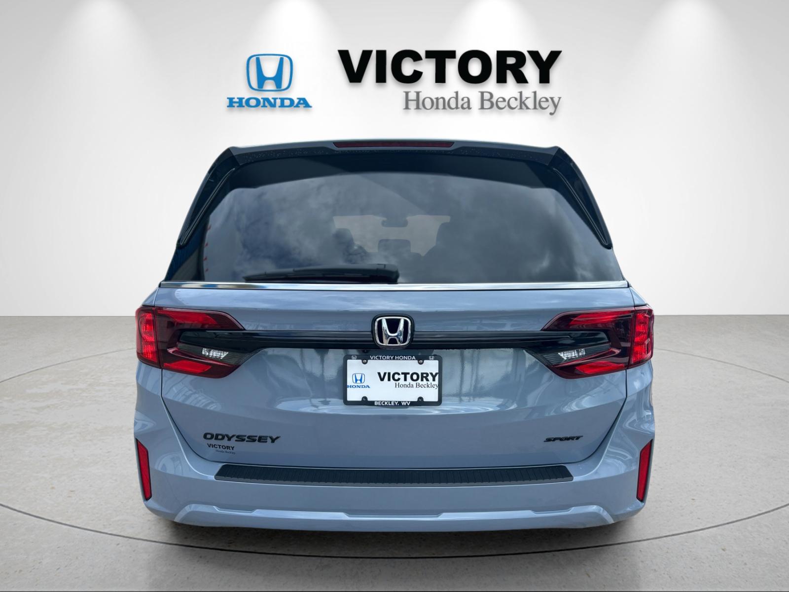 New 2026 Sonic Gray Pearl Honda Sport-L image 4