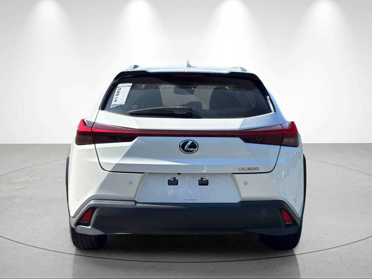 Used 2021 Eminent White Pearl Lexus UX 200 image 4