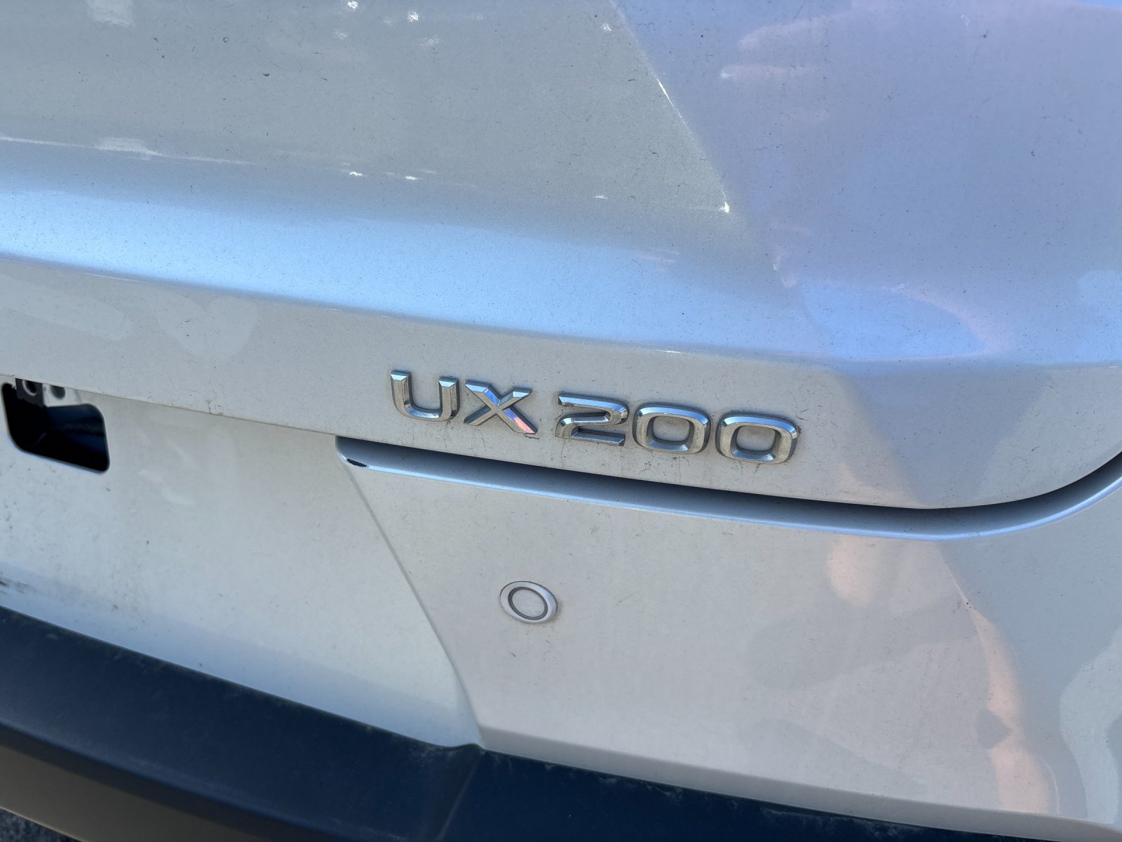 Used 2021 Eminent White Pearl Lexus UX 200 image 11