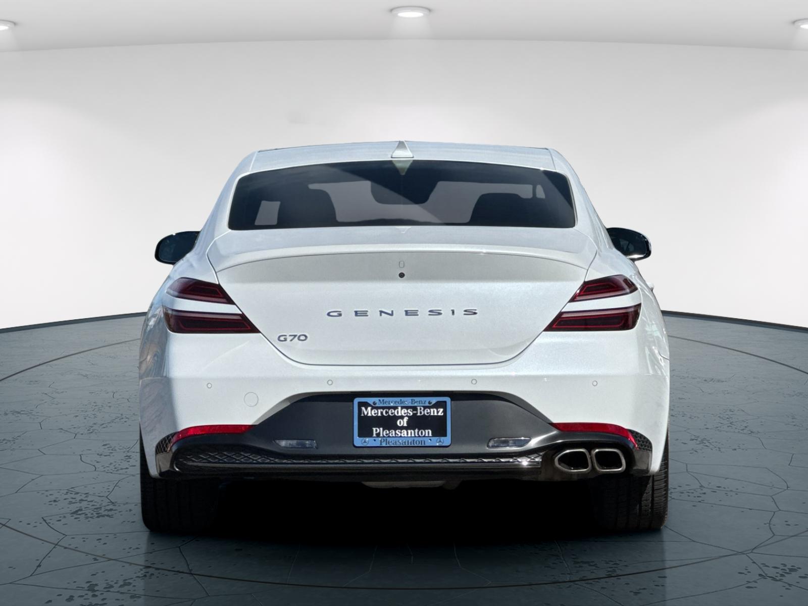 Used 2023 White Genesis 2.0T 4D Sedan image 6