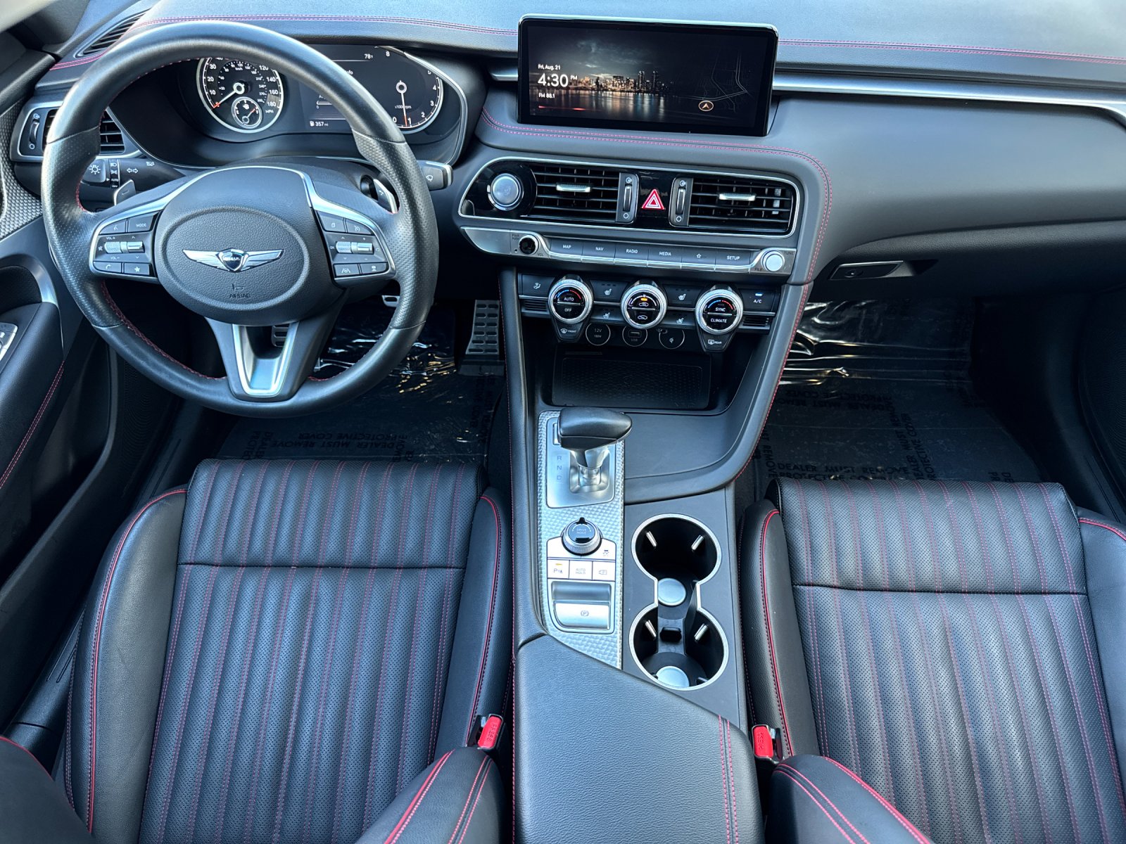 Used 2023 White Genesis 2.0T 4D Sedan image 17