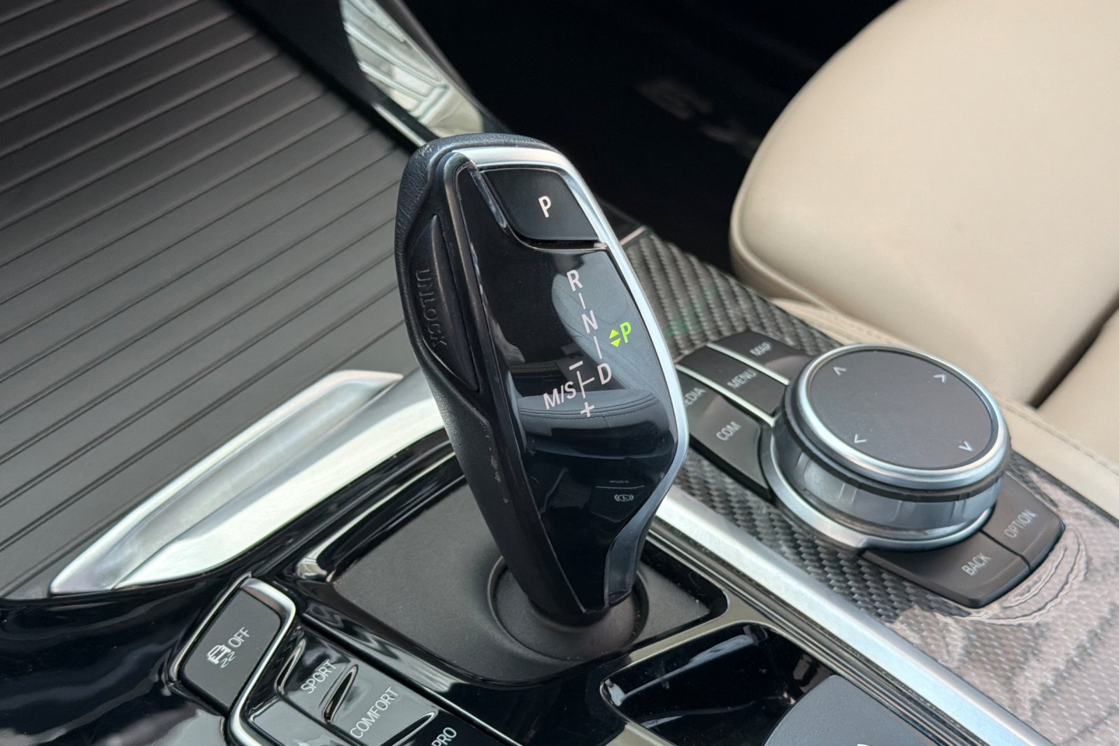 Used 2020 White BMW M40i image 22