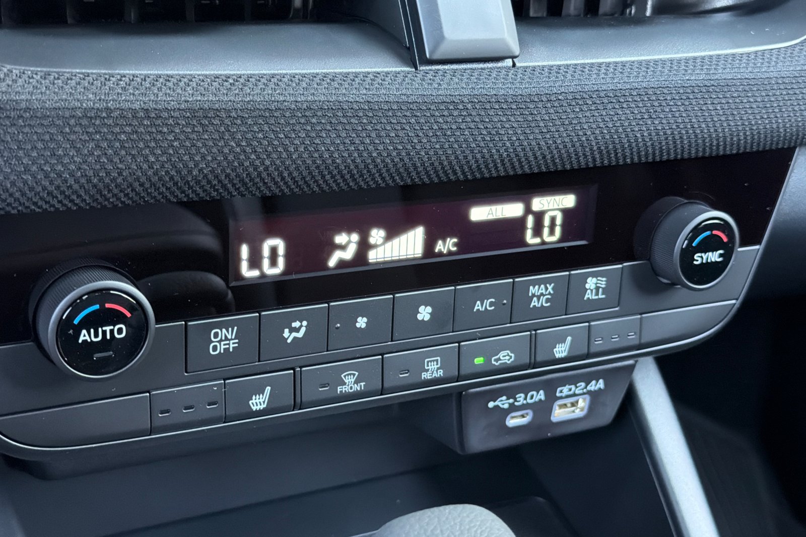 New 2026 SAPPHIRE BLUE PEARL Subaru Premium image 20