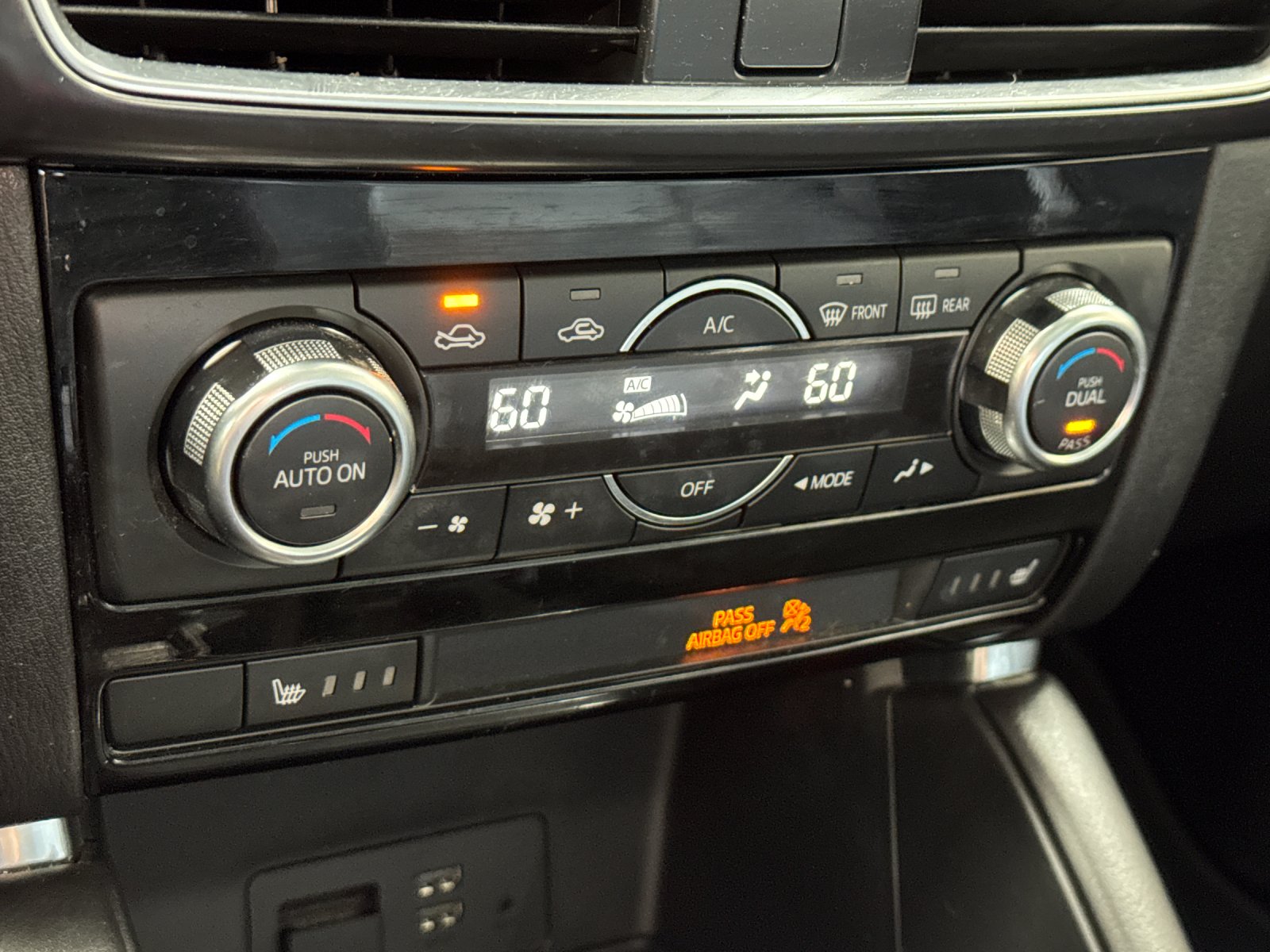 Used 2016 Gray Mazda Grand Touring image 19