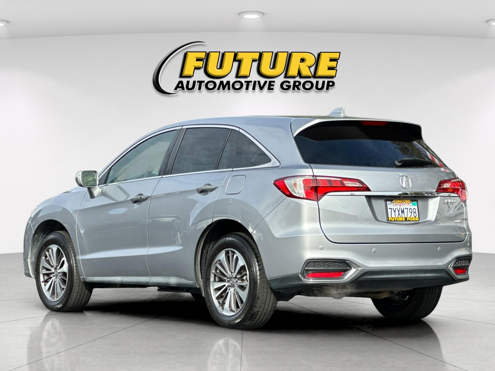 Used 2017 Silver Acura Advance Package image 5