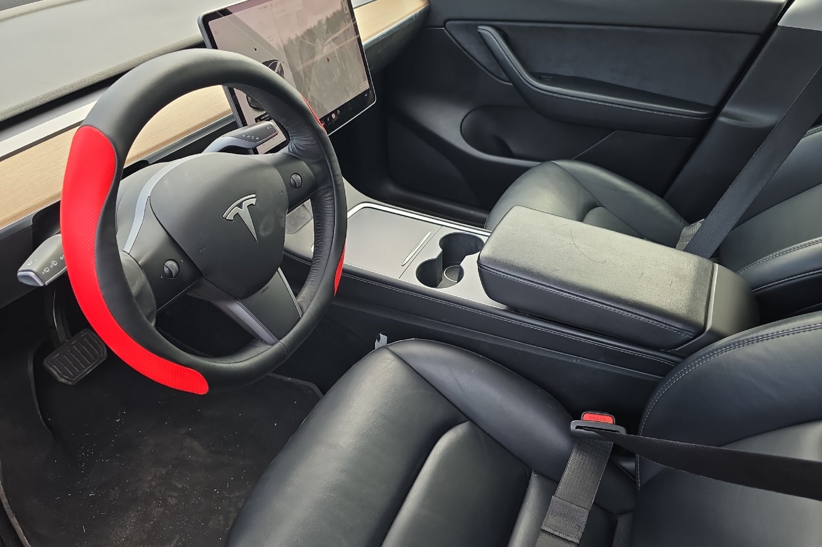 Used 2021  Tesla Long Range image 7