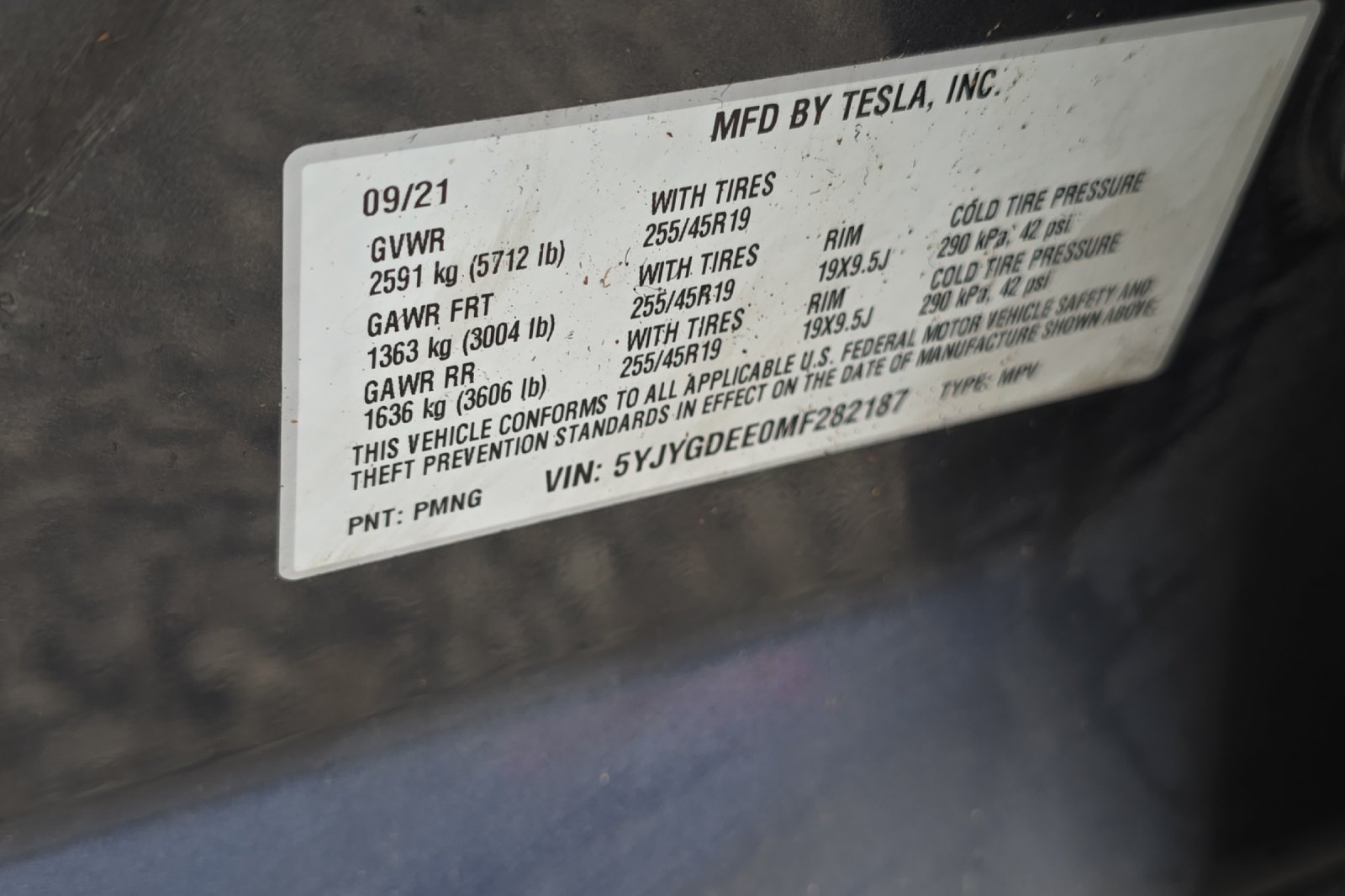 Used 2021  Tesla Long Range image 25