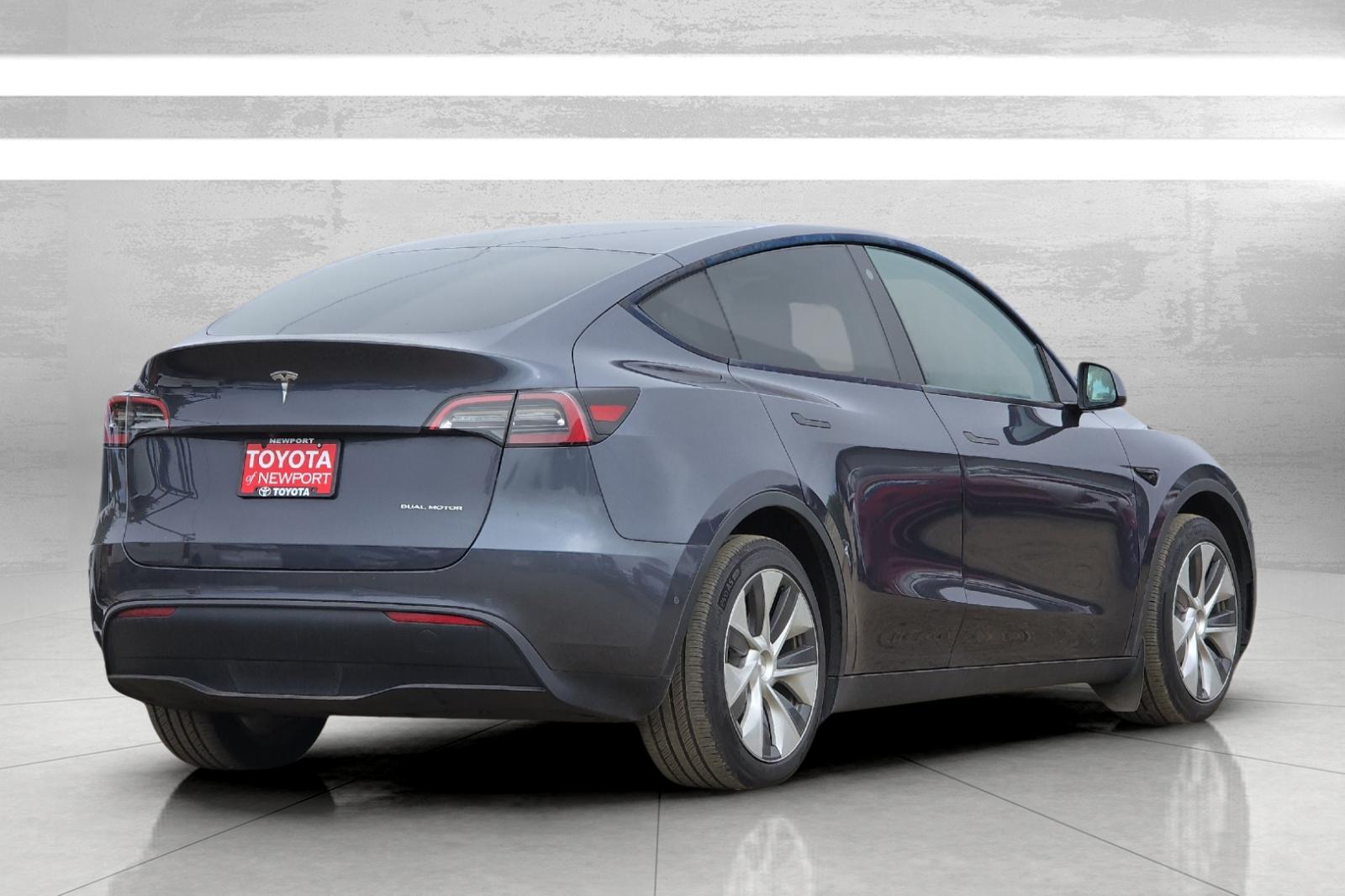 Used 2021  Tesla Long Range image 4