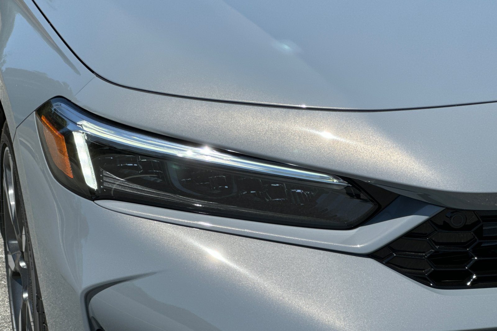New 2026 Urban Gray Pearl Honda 2WD Sport Touring Hybrid image 30