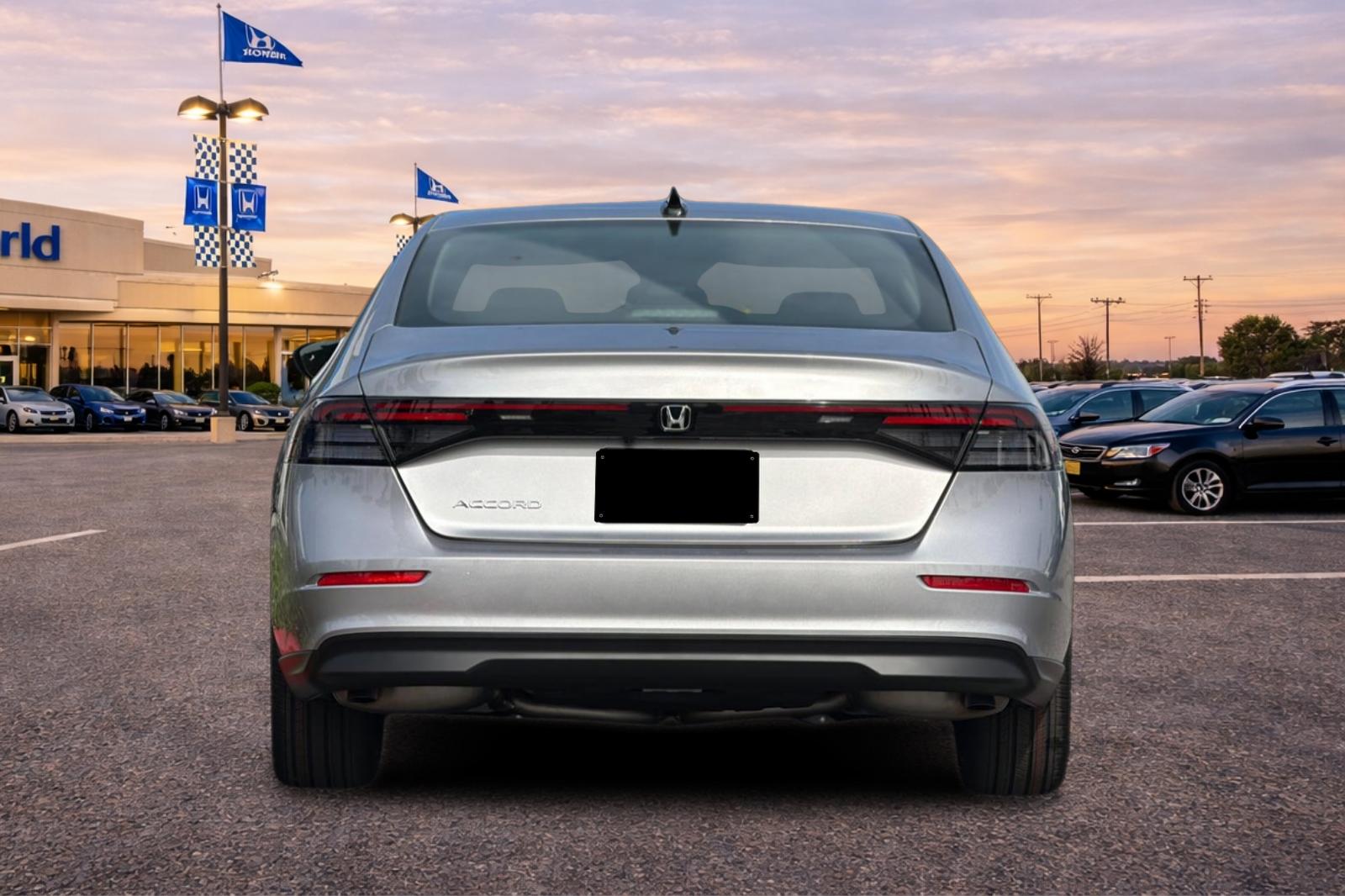New 2026 Solar Silver Metallic Honda SE image 5