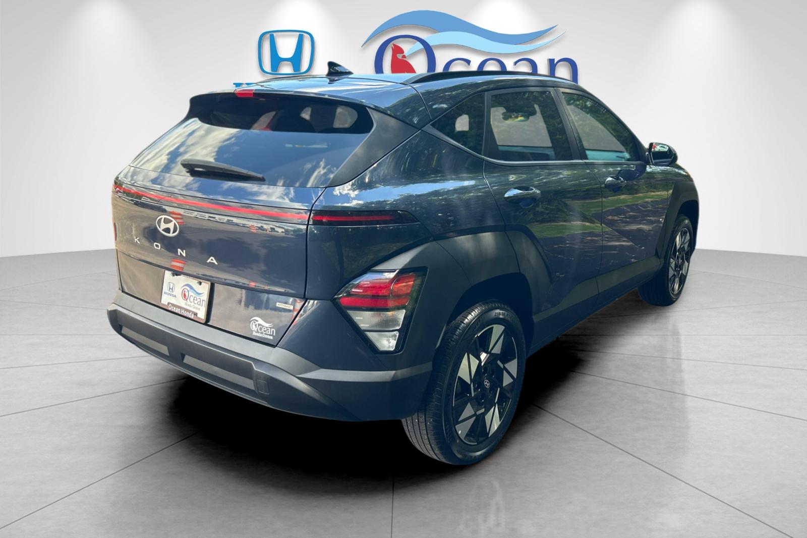 Used 2025 Denim Blue Hyundai SEL image 3