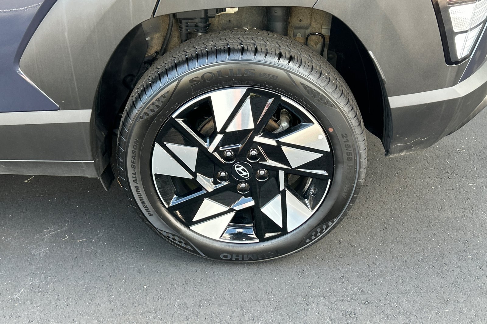 Used 2025 Denim Blue Hyundai SEL image 25