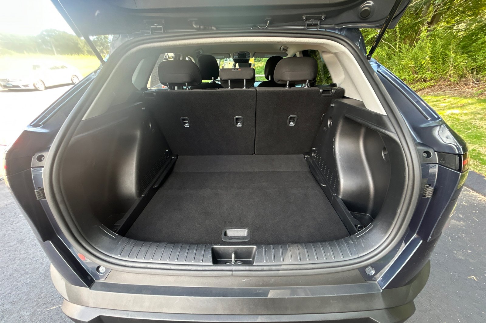 Used 2025 Denim Blue Hyundai SEL image 15