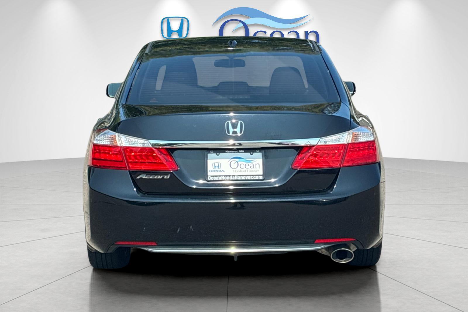 Used 2014 Crystal Black Pearl Honda EX-L image 4