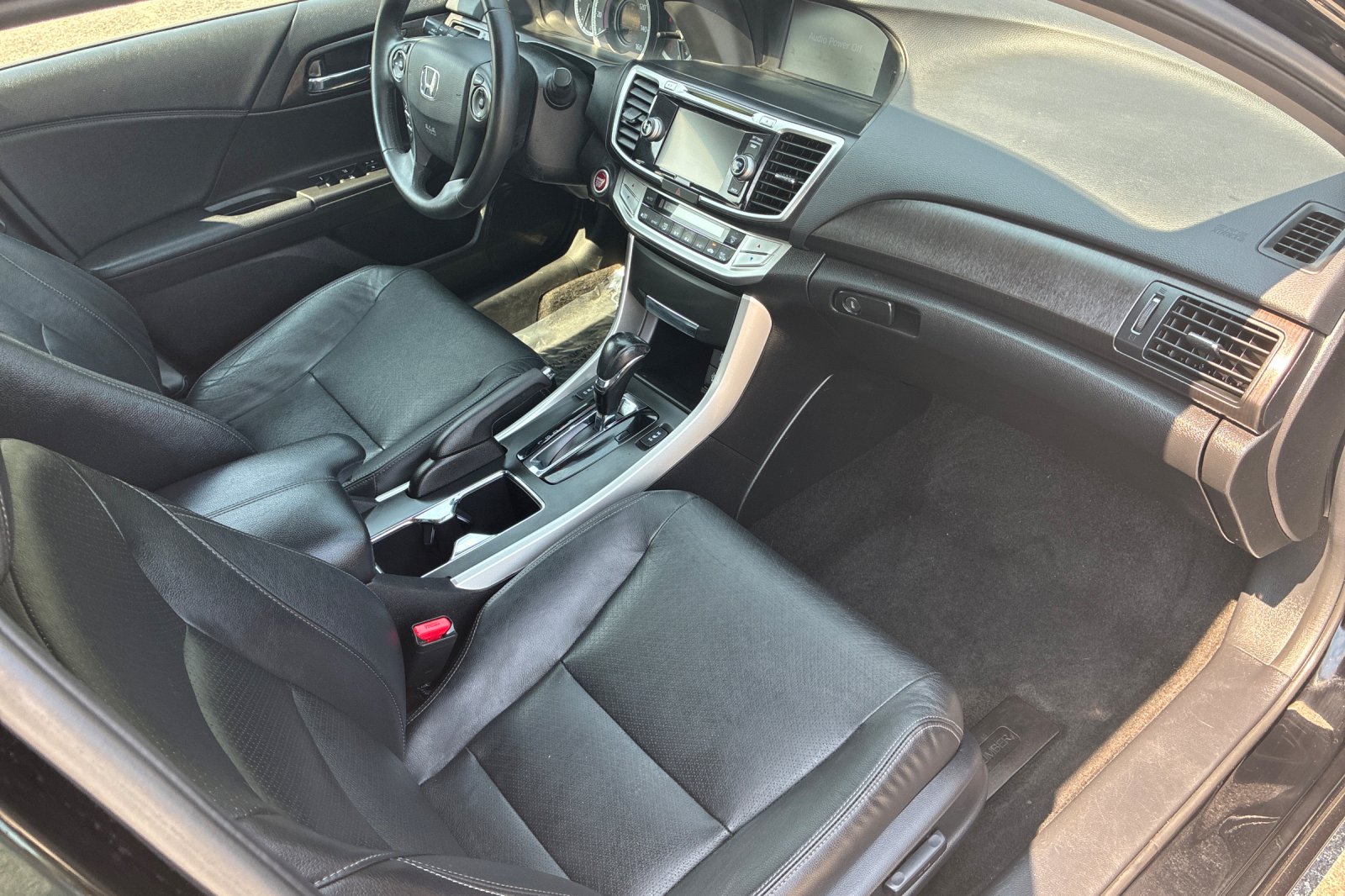 Used 2014 Crystal Black Pearl Honda EX-L image 16