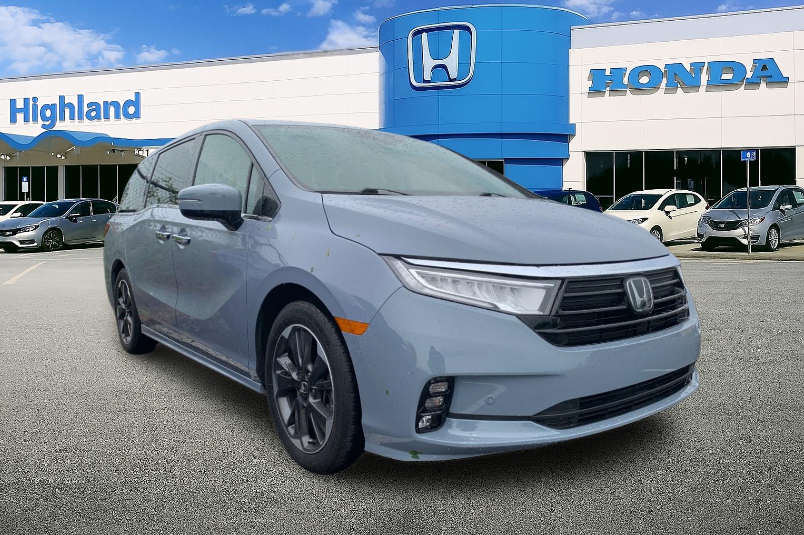 Certified Used 2023 Gray Honda Elite image 2
