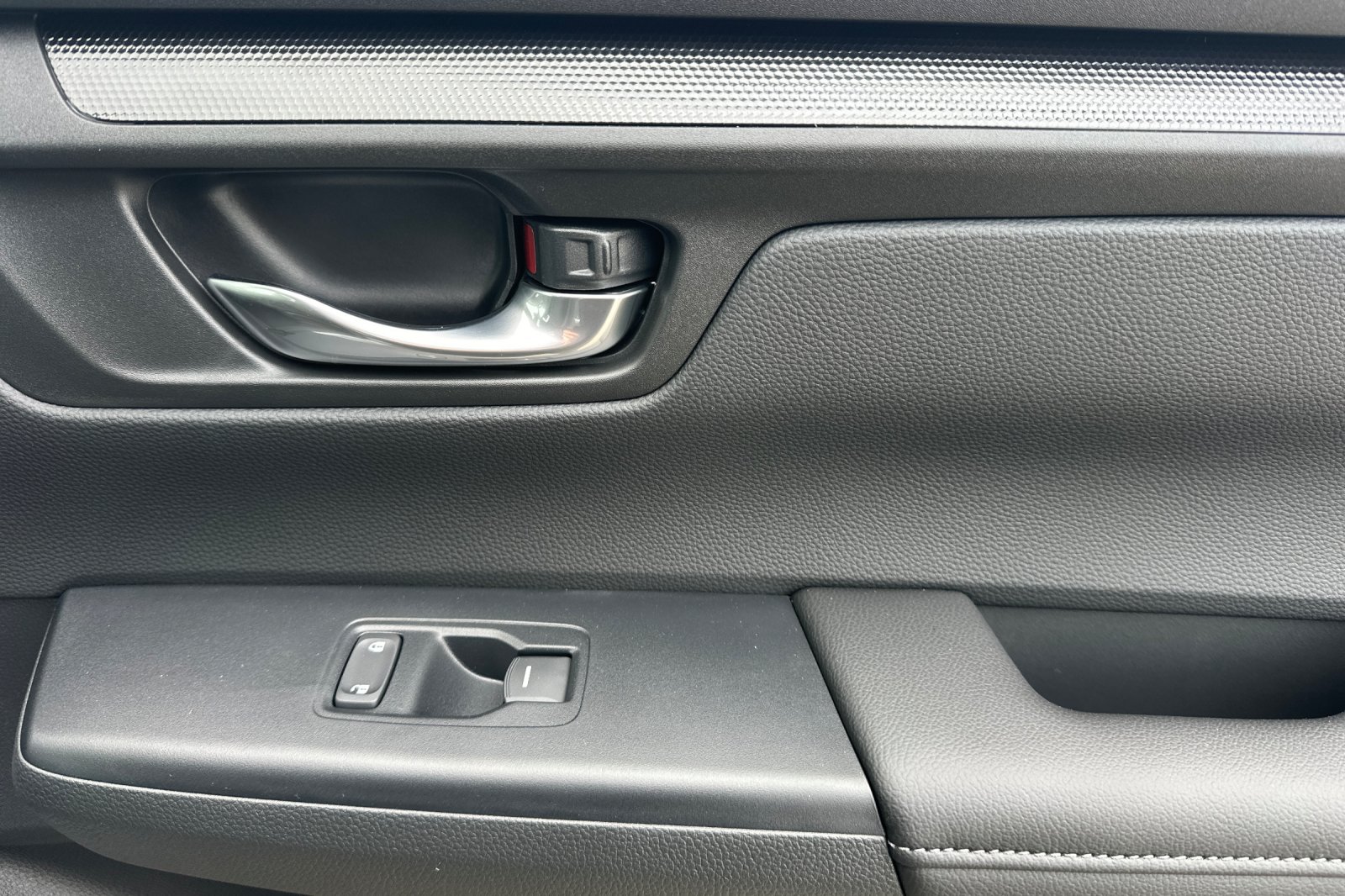 New 2026 Urban Gray Pearl Honda AWD EX image 19