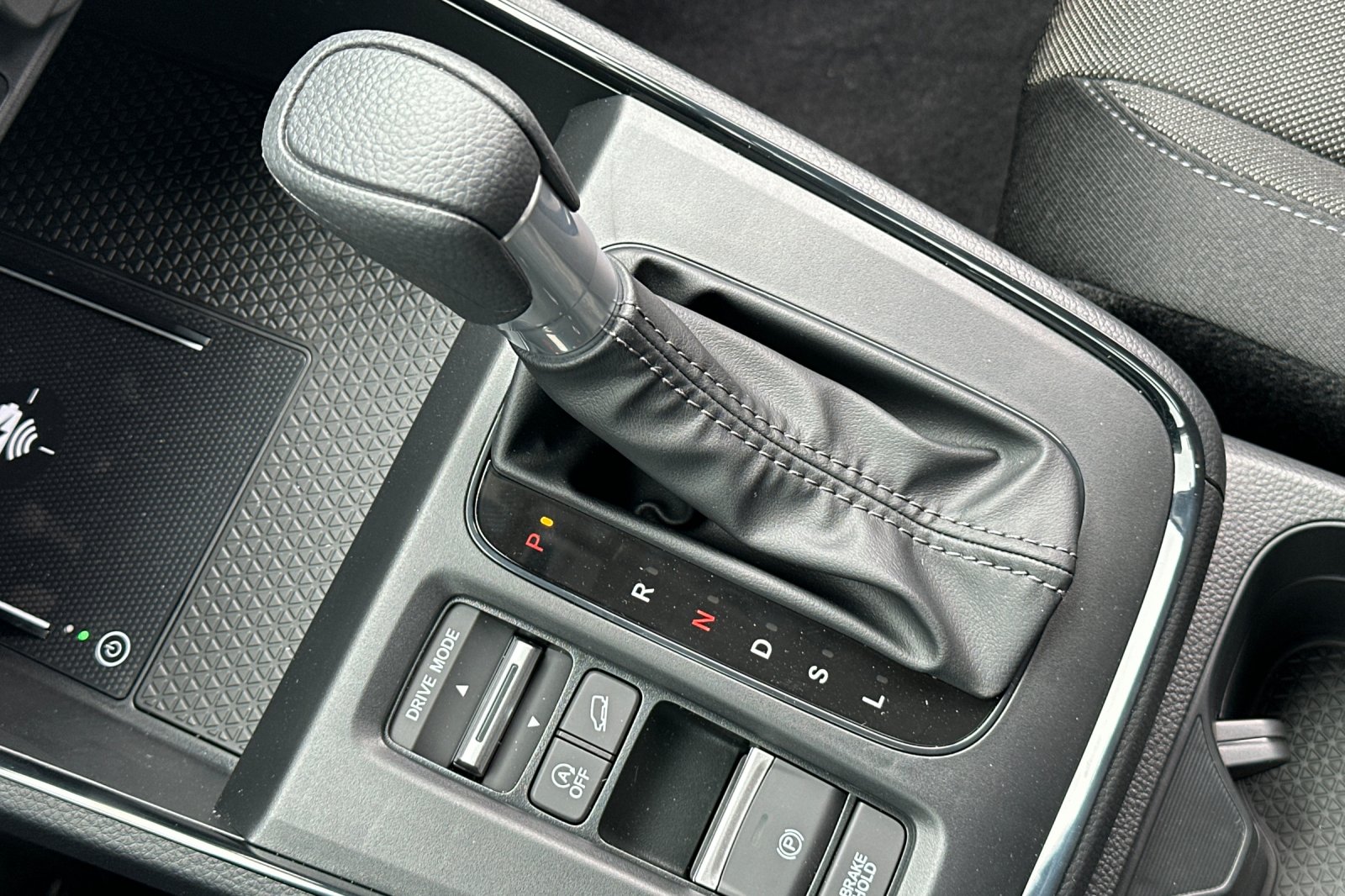 New 2026 Urban Gray Pearl Honda AWD EX image 23