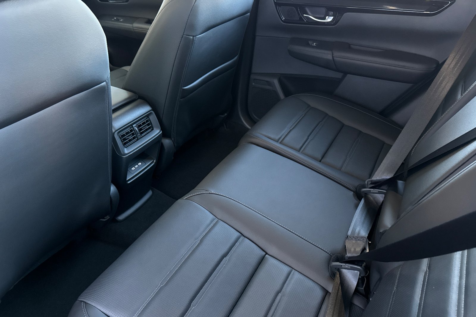New 2026 Platinum White Pearl Honda AWD EX-L image 12