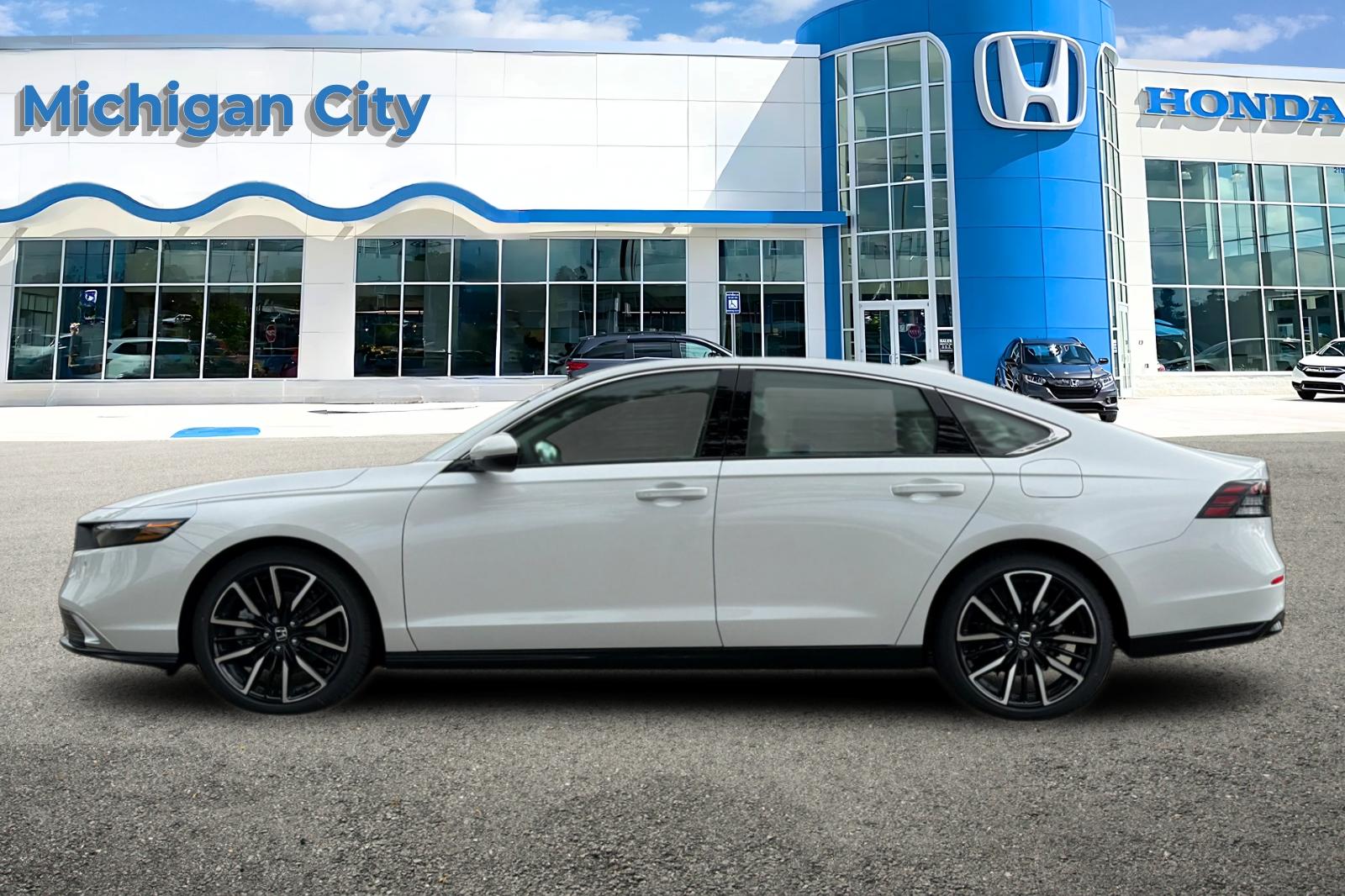 New 2026 Platinum White Pearl Honda Touring Hybrid image 2