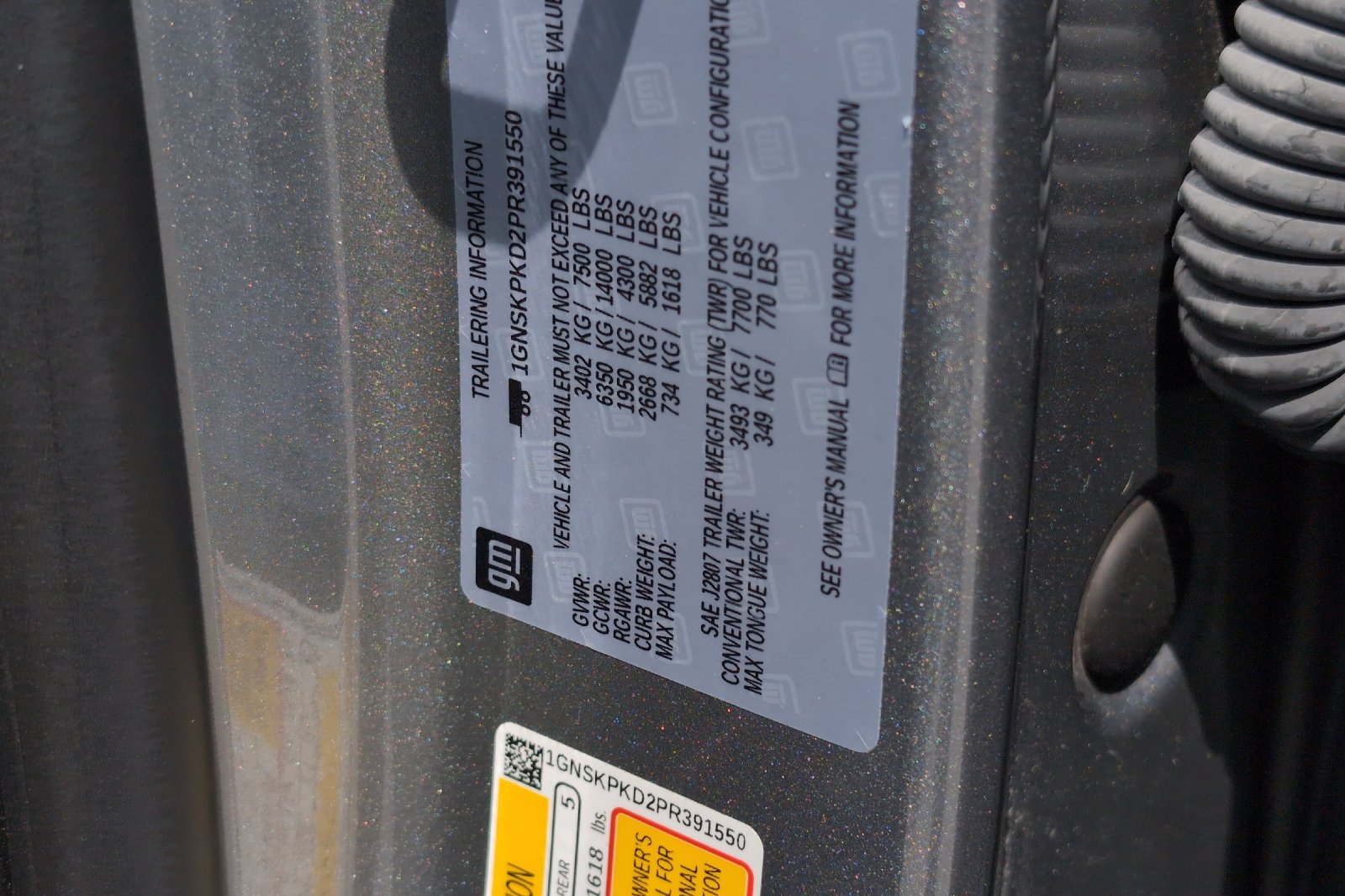 Used 2023 Gray Chevrolet Z71 image 32
