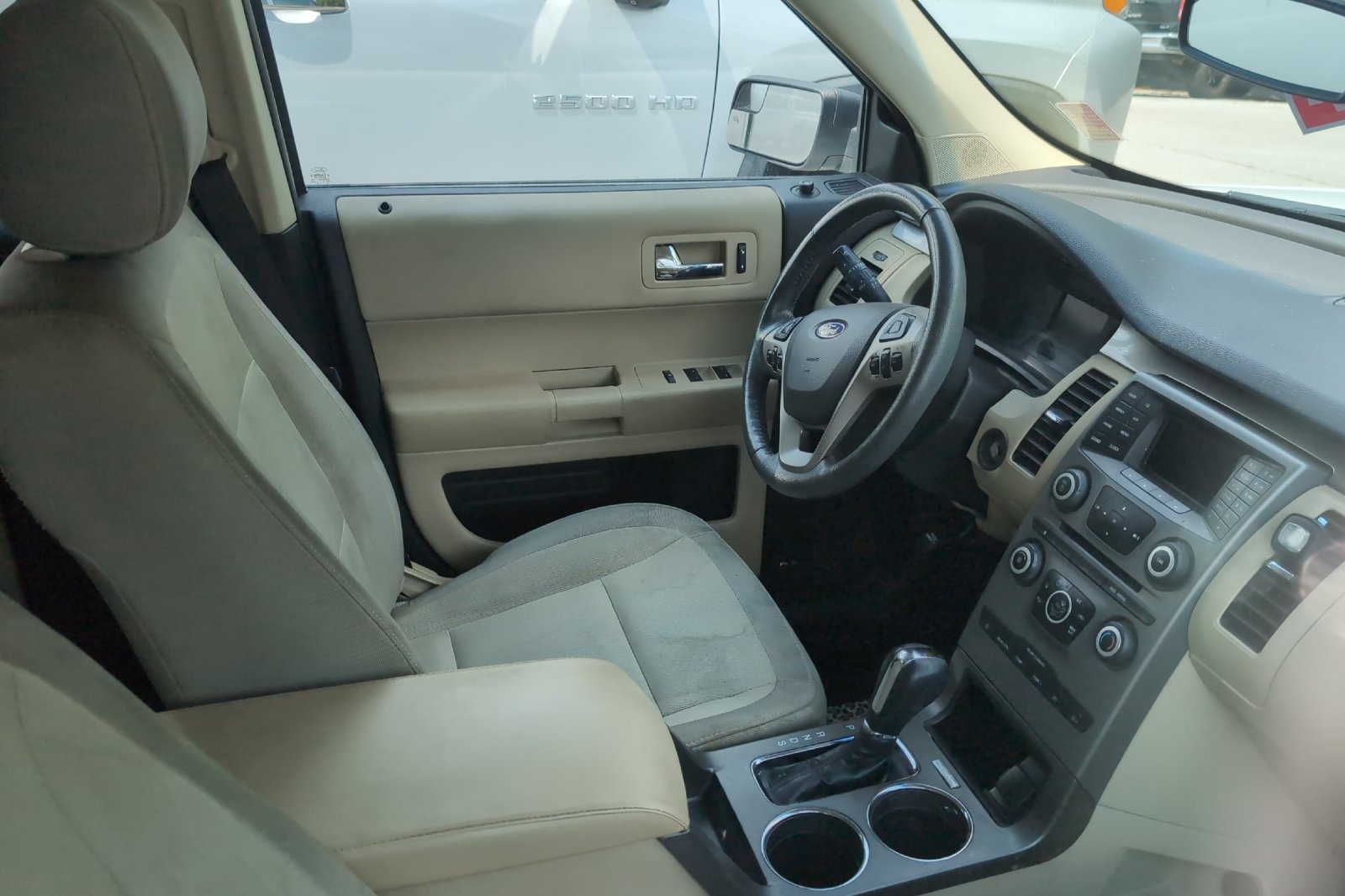 Used 2019 White Ford SE image 4