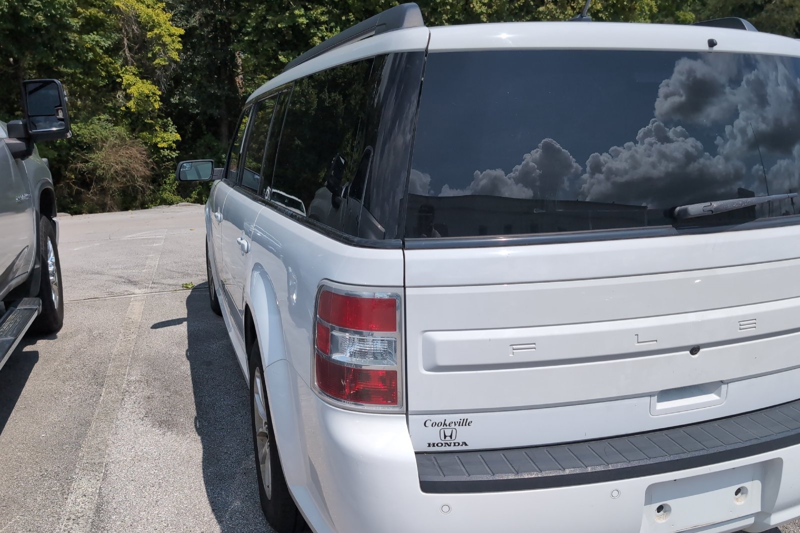 Used 2019 White Ford SE image 7