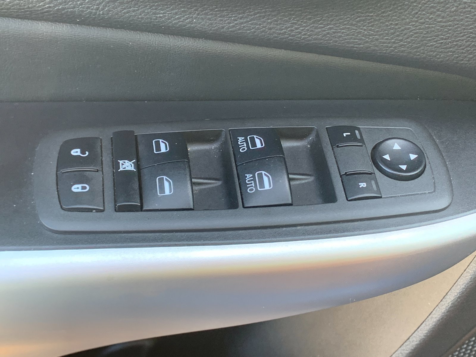Used 2022 Blue Jeep X image 14