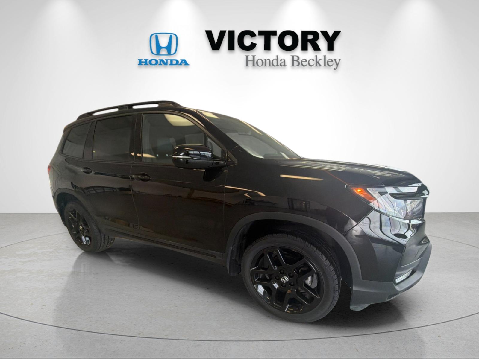 Used 2025 Crystal Black Pearl Honda Black Edition image 7