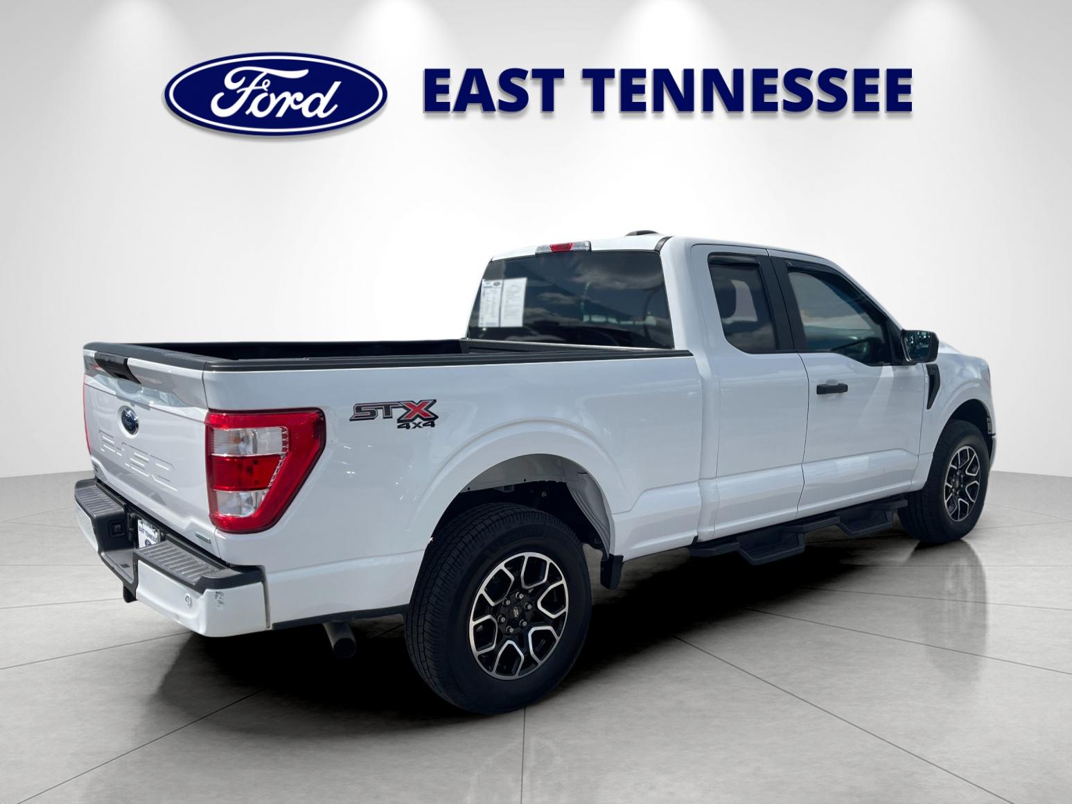 Used 2023 White Ford XL image 3