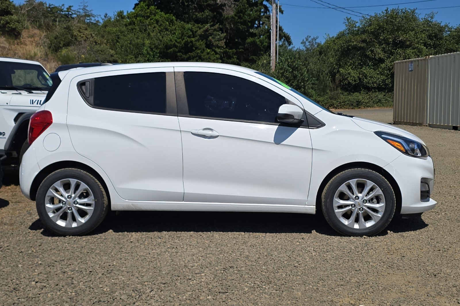 Used 2022 White Chevrolet 1LT image 3