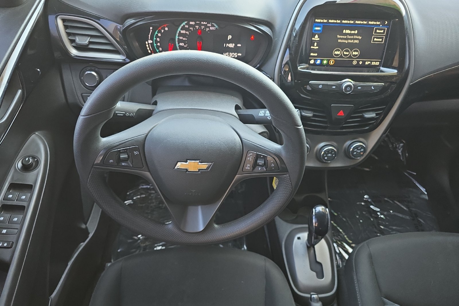 Used 2022 White Chevrolet 1LT image 11