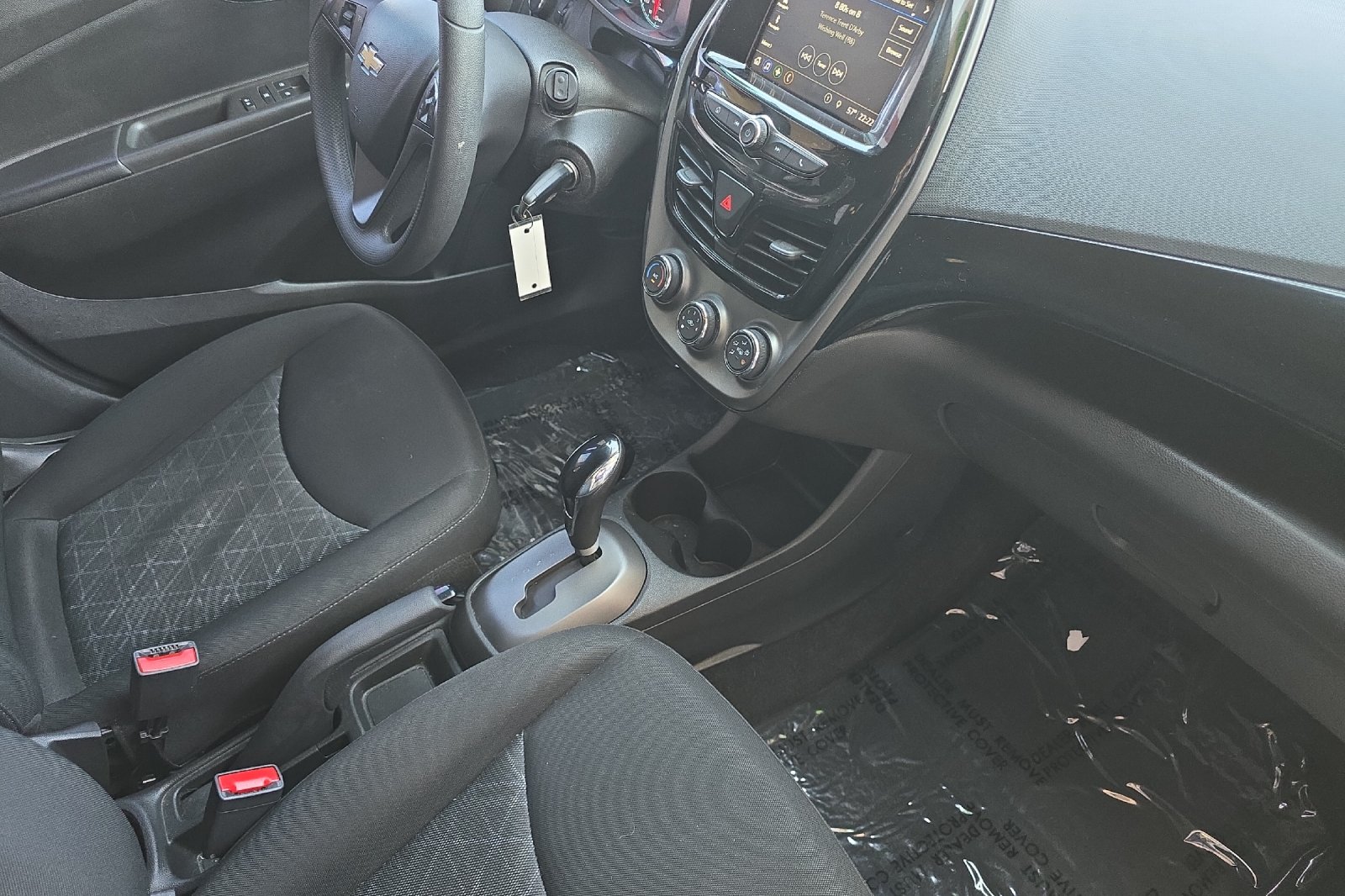 Used 2022 White Chevrolet 1LT image 13