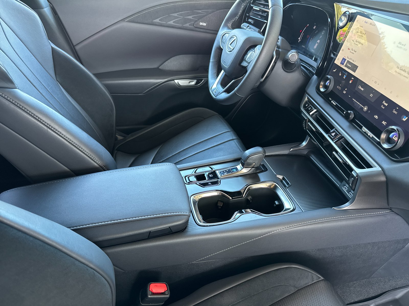 Used 2024 Copper Lexus 500h F SPORT Performance 4D Sport Utility image 18