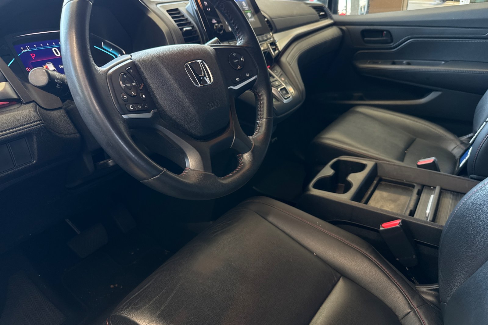 Certified Used 2024 Platinum White Pearl Honda Sport image 7