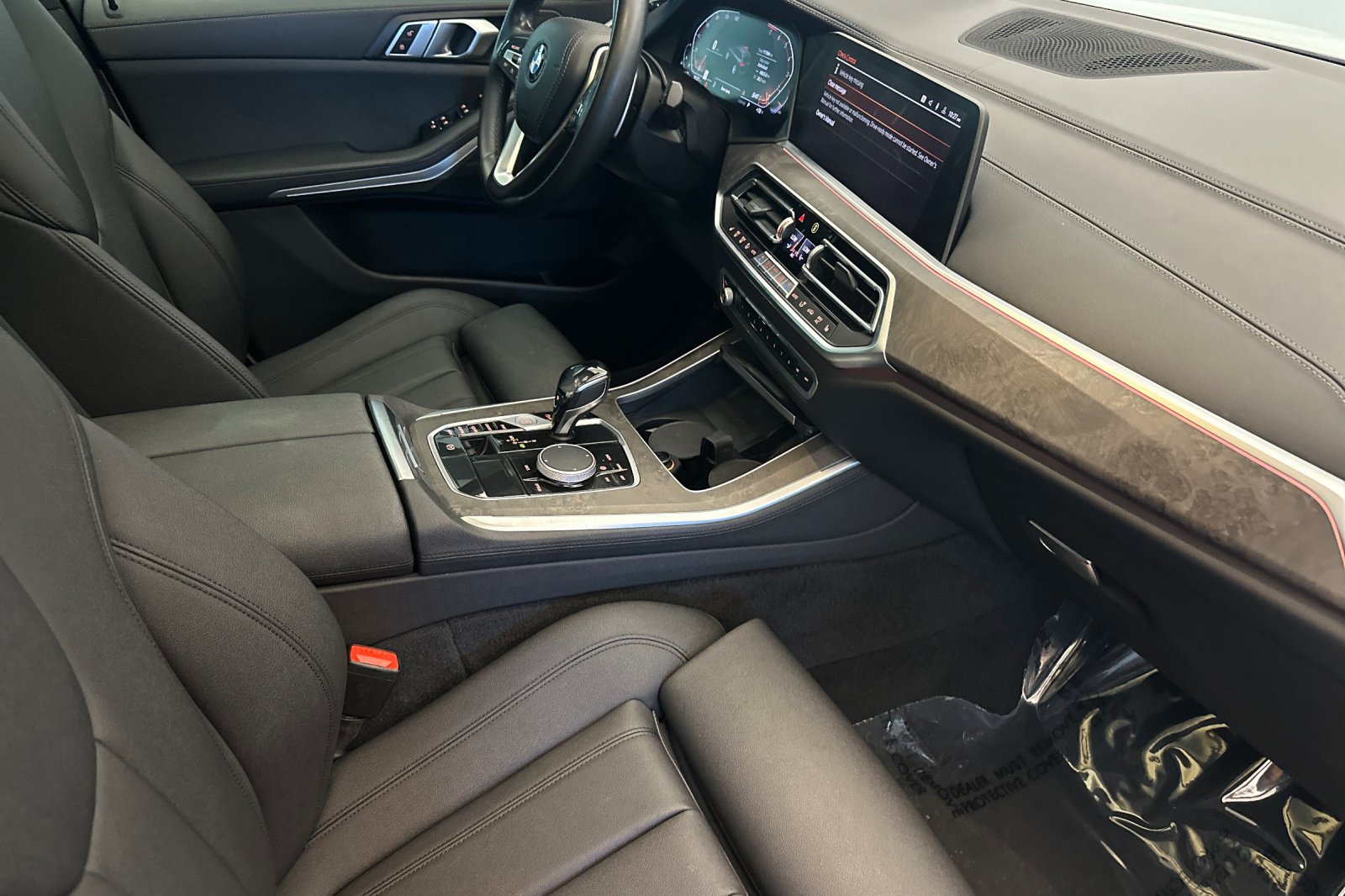 Used 2020 White BMW sDrive40i image 16