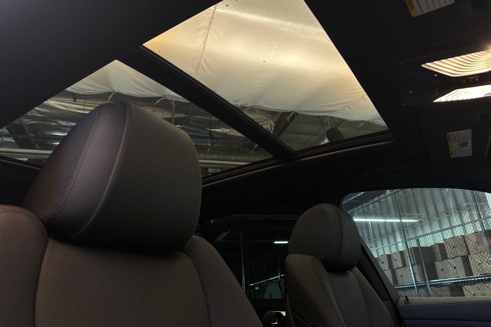 Used 2020 White BMW sDrive40i image 17