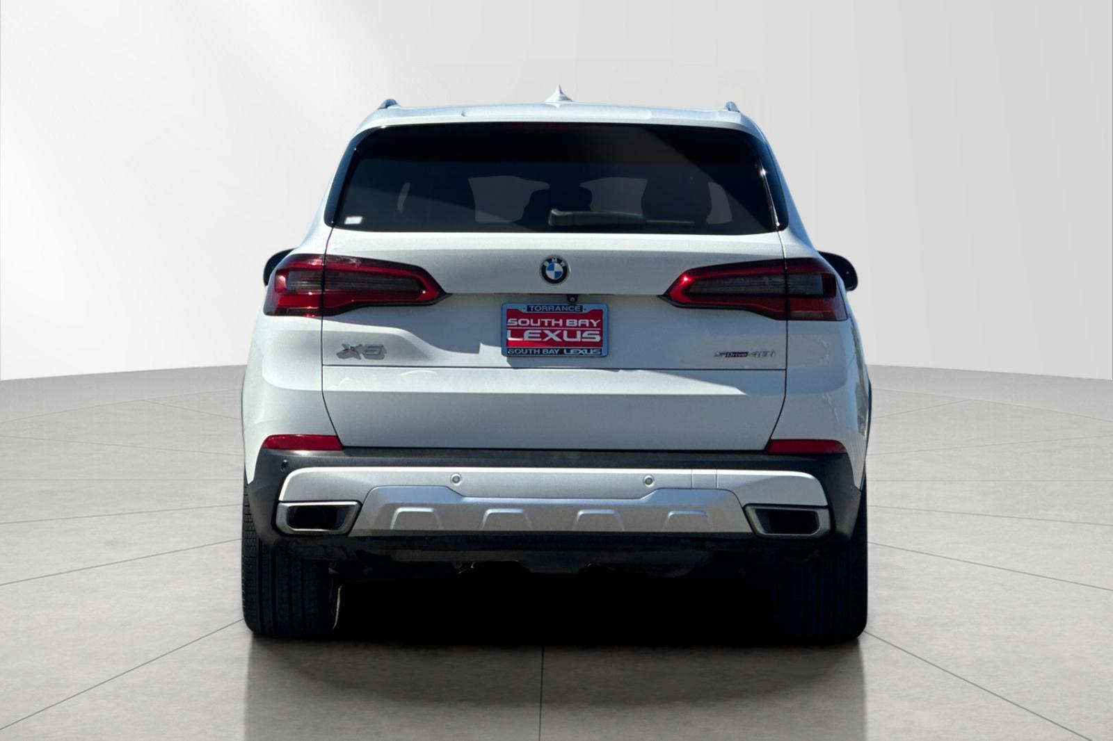 Used 2020 White BMW sDrive40i image 5