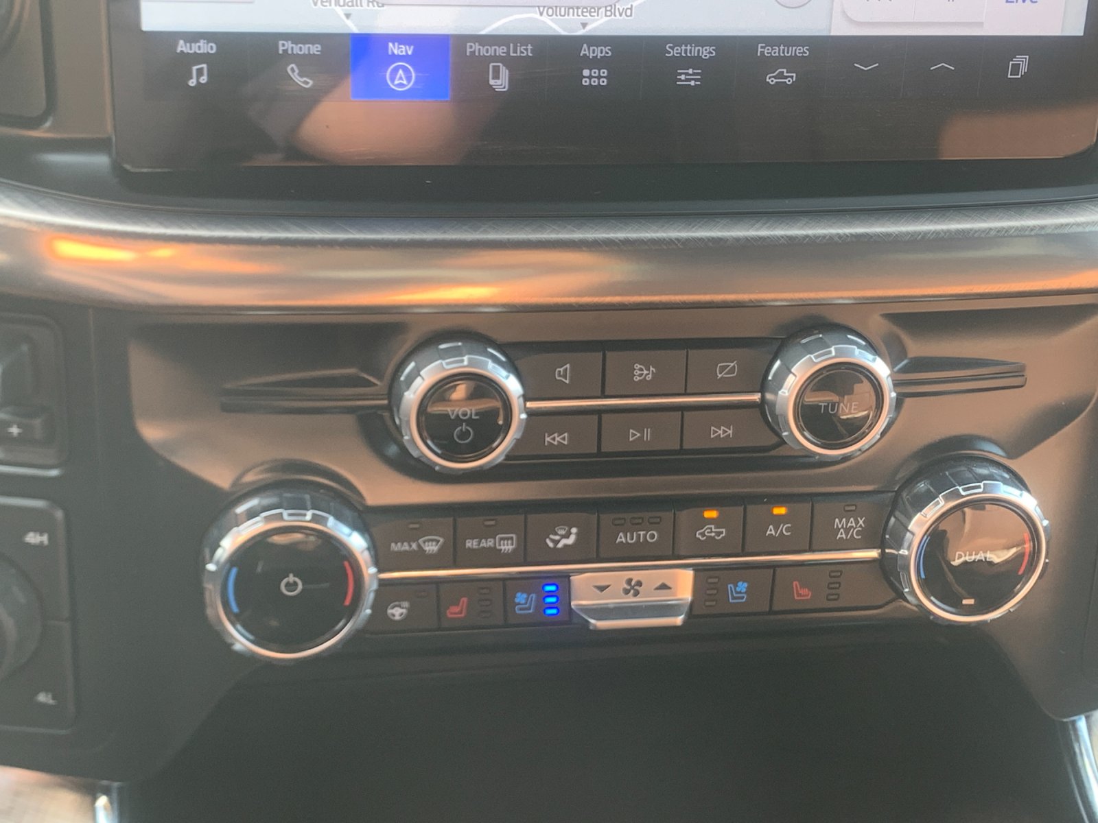 Used 2024 White Ford King Ranch image 24