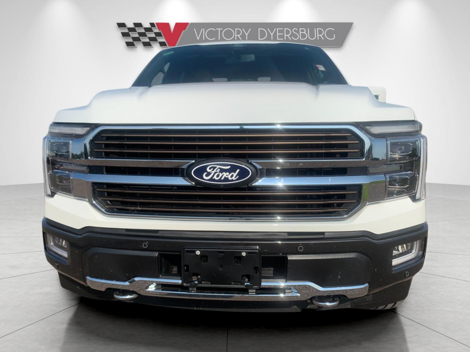 Used 2024 White Ford King Ranch image 9