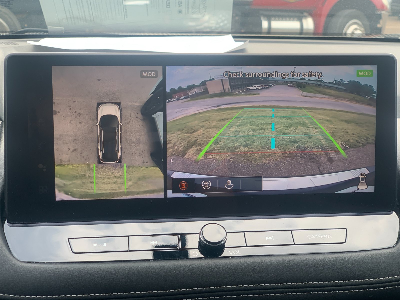 Used 2025 Blue Nissan SL image 24