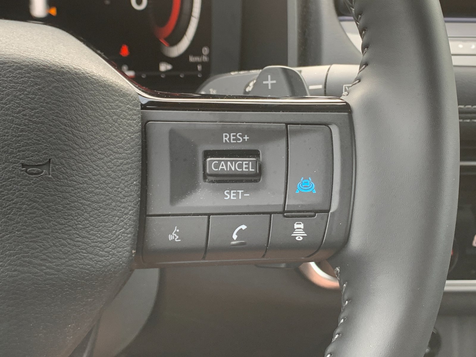 Used 2025 Blue Nissan SL image 30