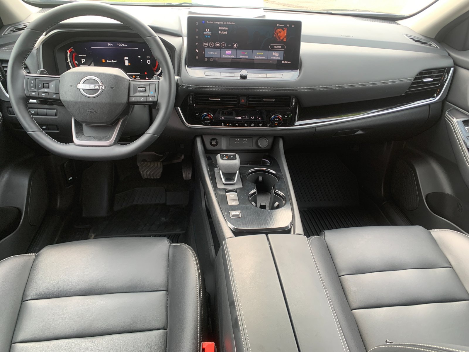 Used 2025 Blue Nissan SL image 17